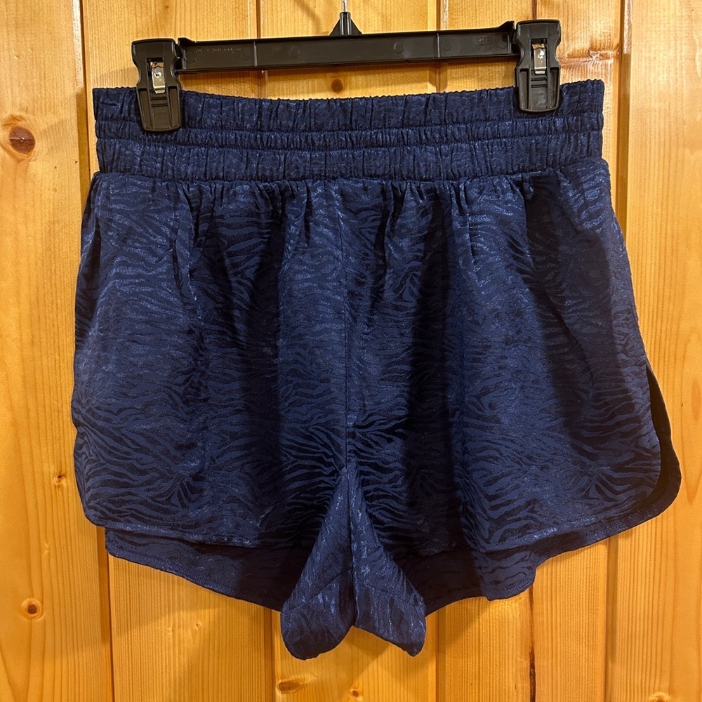 Victoria’s Secret Blue Zebra Sleep Set Pajamas Top and Bottoms Shorts - Picture 6 of 10